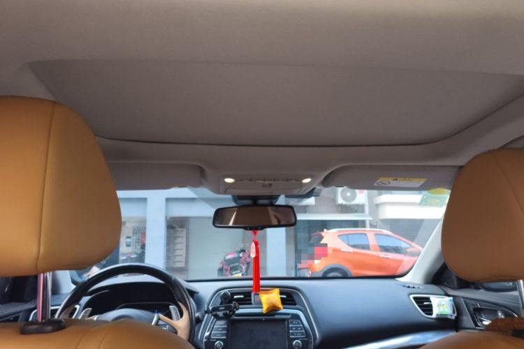 Used Nissan Maxima 2016 2.5L XV Ultimate Edition Headliner