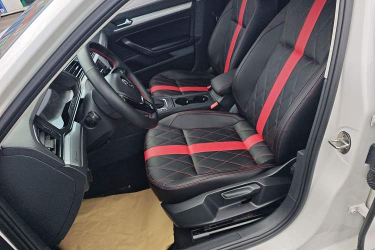 Used Volkswagen Lamando 2021 230TSI DSG Fashion Edition
