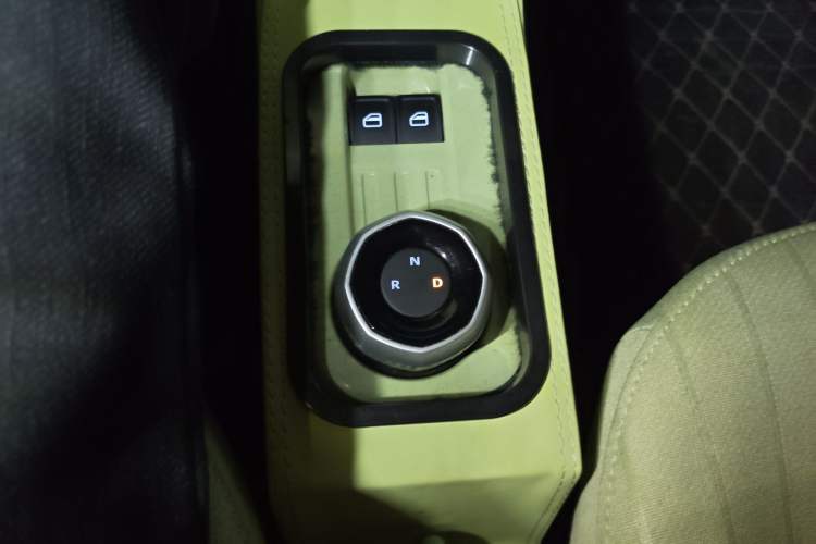 Used Geely Galaxy Panda 2024 Panda Mini 200km Longteng PRO Edition