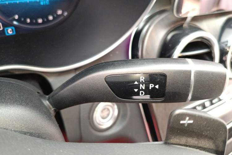 Used Mercedes-Benz C-Class 2019 Restyled C 260 L Sport Edition Gear Lever