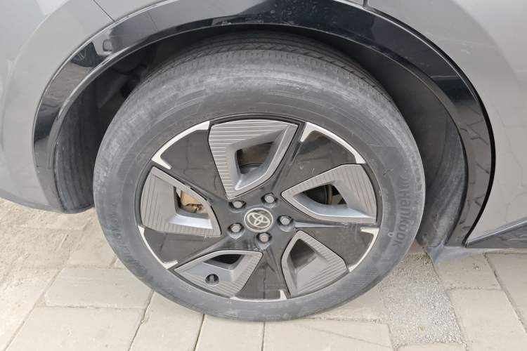 Used Toyota bZ3 2023 616 km Long-Range PRO
