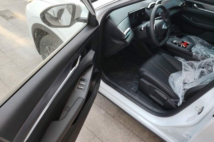 Used Dongfeng Aeolus SKY EV01 2025 530 km AIR Elite Edition