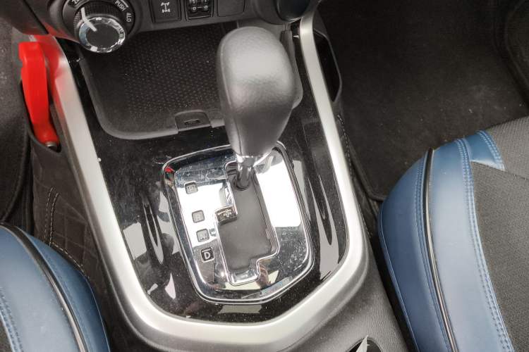 Used Nissan Terra 2020 2.5L XL Upper 4WD Automatic Four-Wheel Drive Luxury Edition Gear Lever