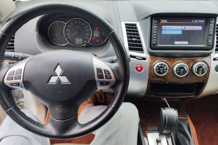 Used Mitsubishi Pajero Sport 2013 3.0L Automatic 4x4 Flagship Edition