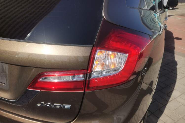 Used Honda Jade 2016 1.8L Automatic Comfort Elite Version 5 Seats Right Rear Taillight