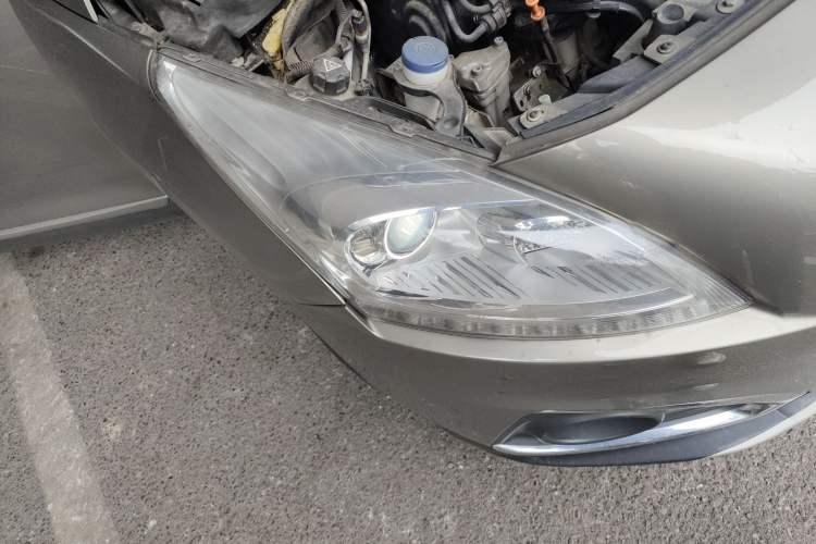 Used Peugeot 3008 2015 2.0L Automatic Trend Edition