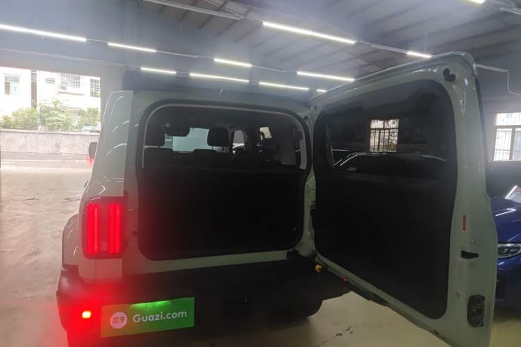 Used Tank 300 2023 City Edition 2.0T—Stylish as Ever