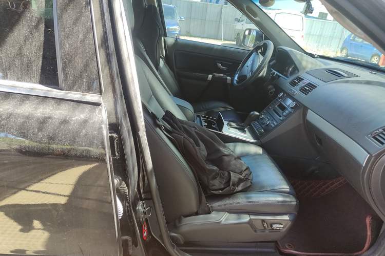 Used Volvo XC Classic 2014 T5 Luxury Edition
