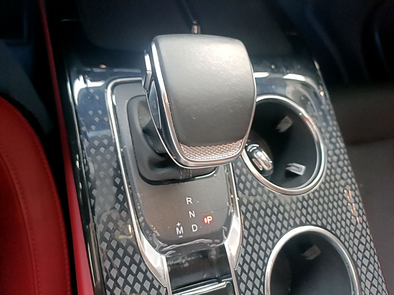 Hongqi HS3 2023 1.5T Two-Wheel Drive Shanwei Edition — снимка 16