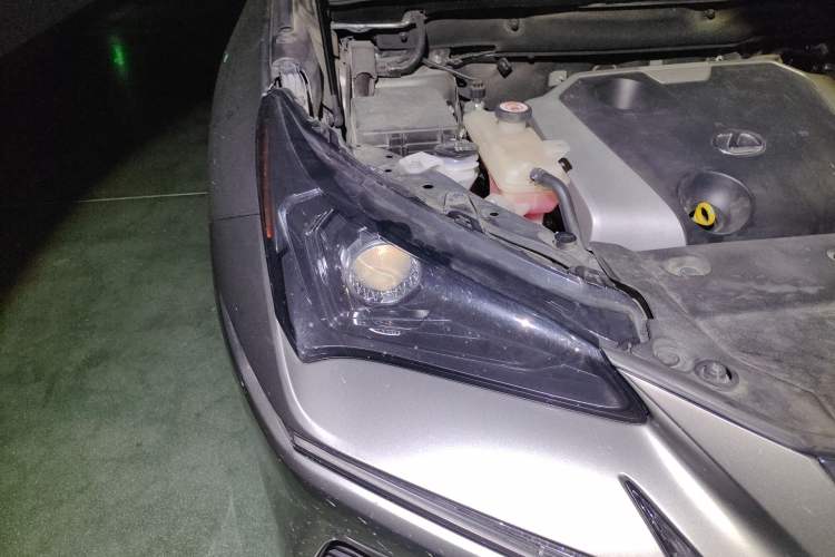 Used Lexus NX 2020 200 Front-Wheel Drive Vmotion Edition China VI Standard Right Front Headlight