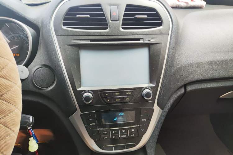 Used GAC Trumpchi GS5 2012 2.0L Manual Two-Wheel Drive Comfort Edition
