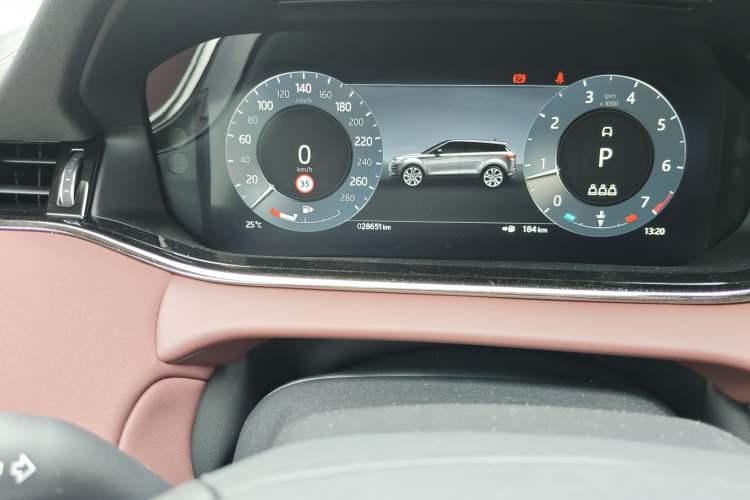 Used Land Rover Range Evoque 2023 Aurora L 249 PS Luxury Edition
