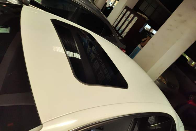 Used Audi A4L 2015 35 TFSI Automatic Comfort Model Roof