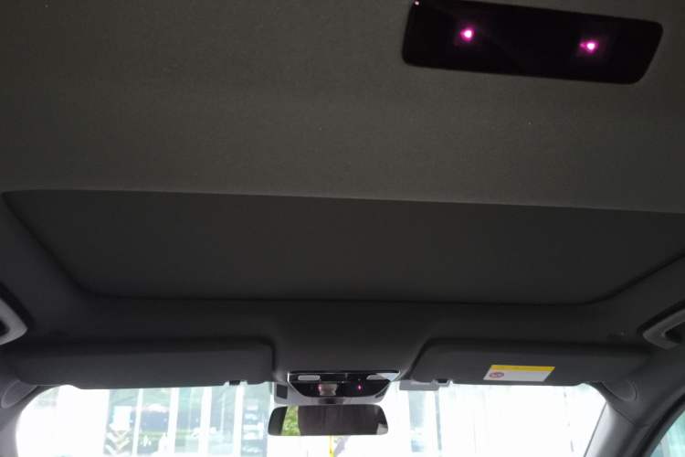 Used Li Auto L8 2023 Pro Model Headliner