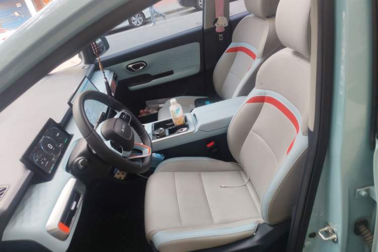 Used AION Y 2021 70 Intelligent Edition Left Front Seat