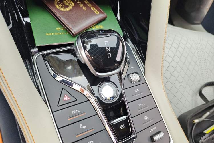 Used BYD Song PLUS New Energy 2021 DM-i 110KM Flagship PLUS Gear Lever