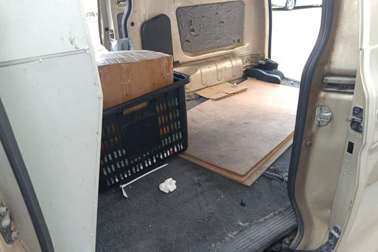 Used Wuling Hongguang V 2019 1.5L Base Window-Sealed Vehicle China VI LAR