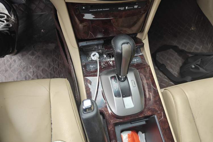 Used Honda Crosstour 2011 3.5L Flagship Edition