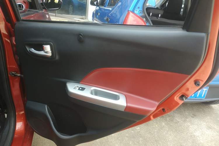 Used CHANGAN Benni 2015 1.4L IMT Luxury Model China IV