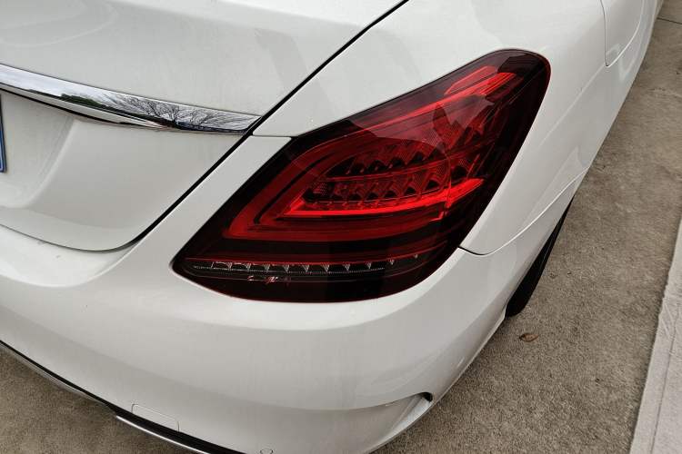 Used Mercedes-Benz C-Class 2020 Restyled C 200 L Fashion Edition Sport Version Right Rear Taillight