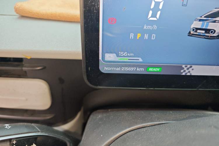 Used SAIC MAXUS Dana V1 2024 V1 Long Wheelbase Low Roof (51 kWh)