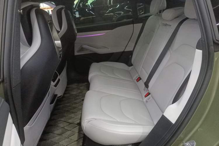 Used Xiaomi Auto SU7 2024 Rear-Drive Long-Range Intelligent Driving Version