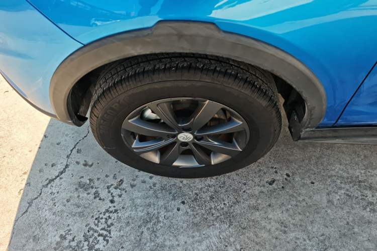 Used BYD Yuan New Energy 2019 EV360 Smart Connect Leading Model Left Front Wheel Hub