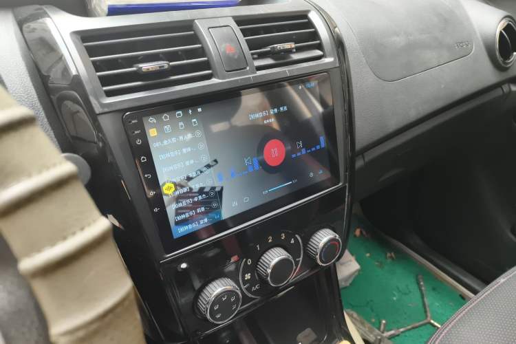 Used HYOSOW S3 2014 1.5L Comfort Version China IV Emission Standard