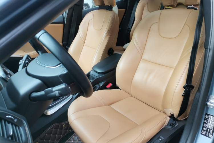 Used Volvo V40 2018 T3 Zhiyi Edition Left Front Seat