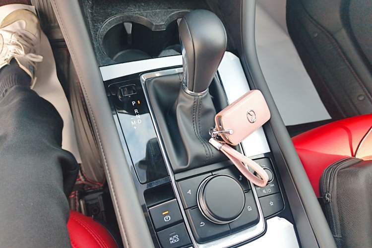 Used Mazda 3 Axela 2021 2.0L Automatic ZhiXuan Edition Gear Lever