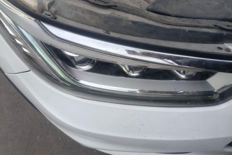 Used BYD Yuan New Energy 2019 EV360 Smart Connect Luxurious Model Right Front Headlight