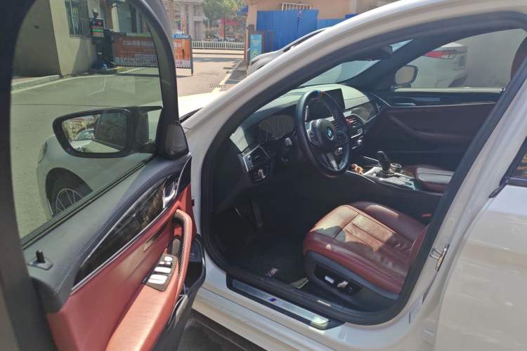 Used BMW 5 Series 2019 530Li Luxury Edition M Sport Package