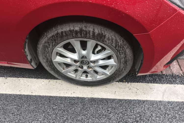 Used Mazda 3 Axela 2016 Sedan 1.5L Automatic Comfort Model Right Front Wheel Hub