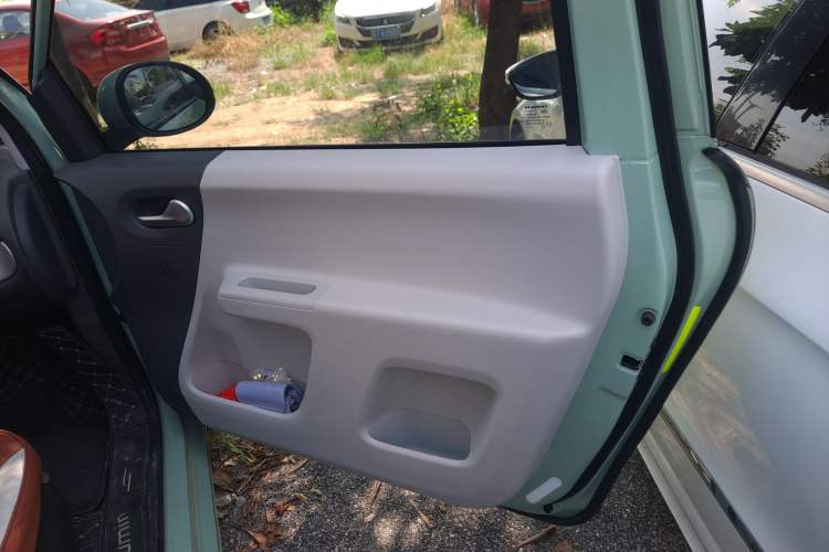 Used CHANGAN Lumin 2022 210km Sweet Edition Interior 6