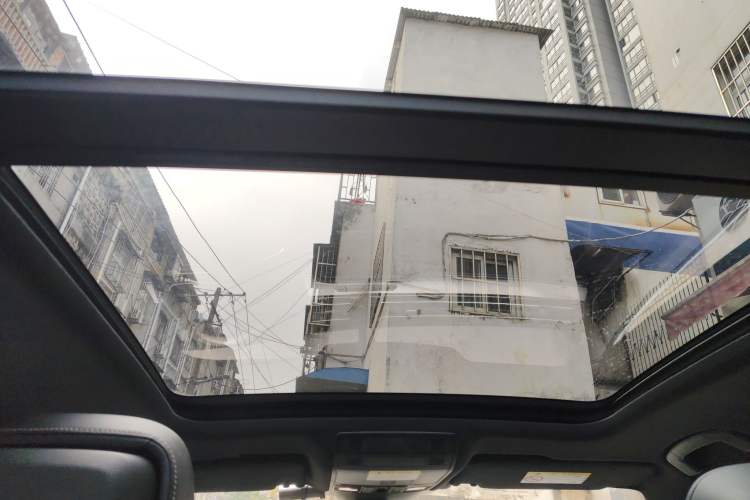 Used Volkswagen Variant 2016 380TSI Two-Wheel Drive R-Line Version
