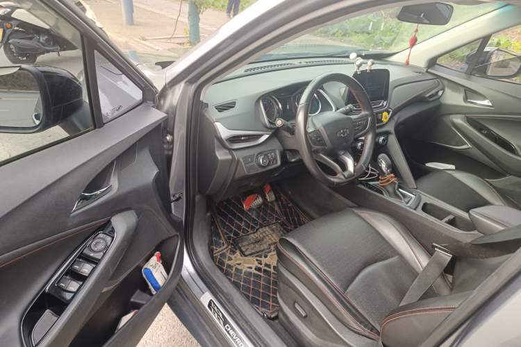 Used Chevrolet Orlando 2018 Redline 530T Automatic Enjoyment Edition (5+2 Model) – China V Standard Driver Seat