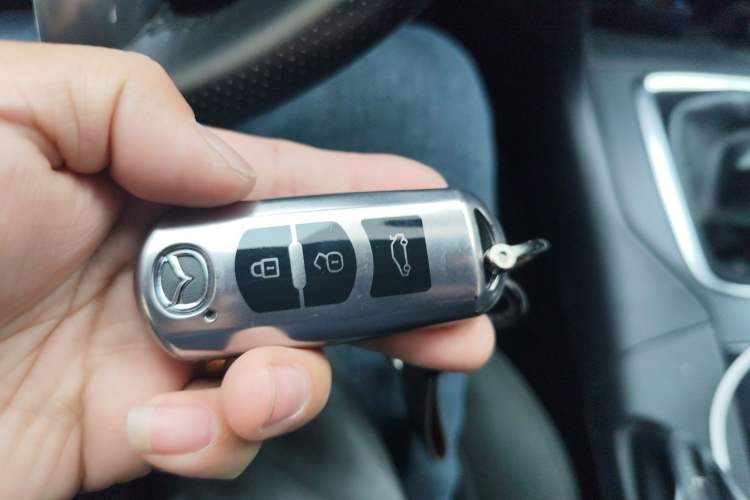 Used Mazda 3 Axela 2016 Sedan 1.5L Manual Comfort Model Vehicle Key