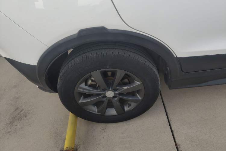 Used BYD Yuan New Energy 2019 EV360 Smart Connect Leading Model Right Rear Wheel Hub