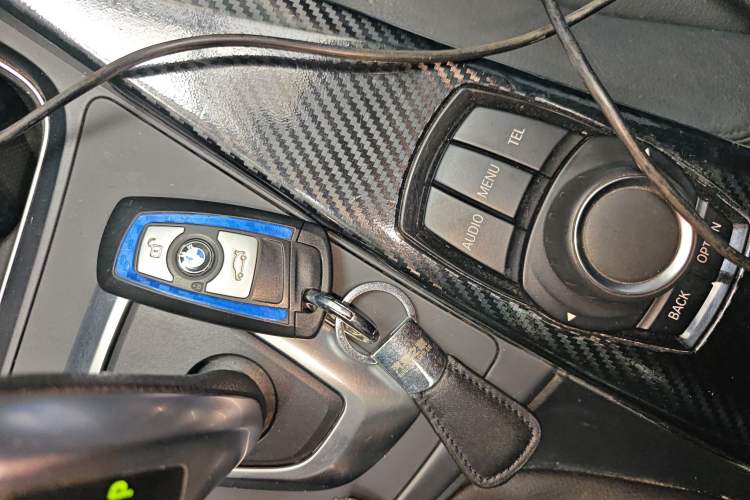 Used BMW 3 Series 2015 316i Active Edition Vehicle Key