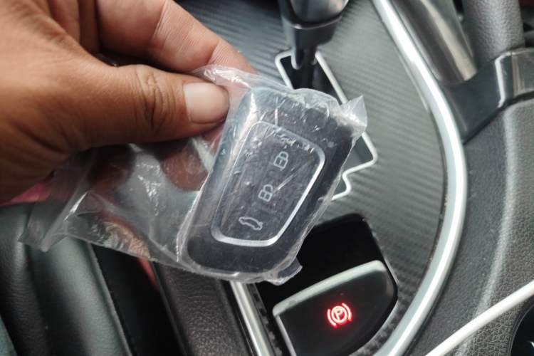 Used Dongfeng Aeolus AX7 2015 2.0L Automatic Zhiyi Trim