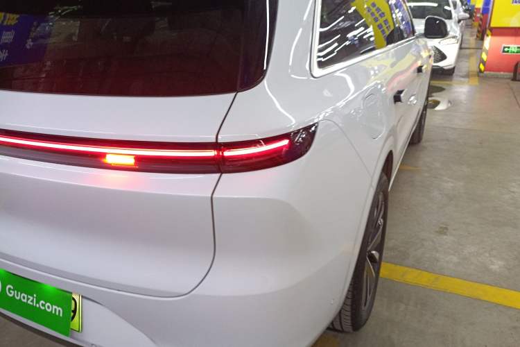 Used Li Auto L6 2025 Pro Smart Refresh Edition
