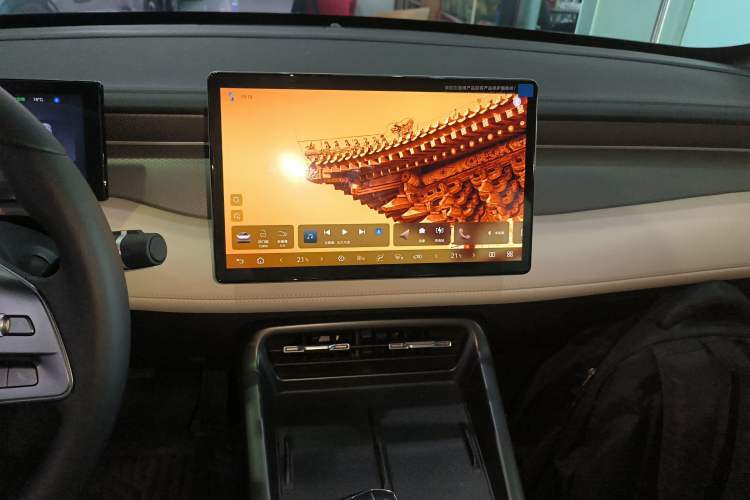 Used BYD Qin PLUS 2025 EV Smart Drive Edition 420KM Leading Model