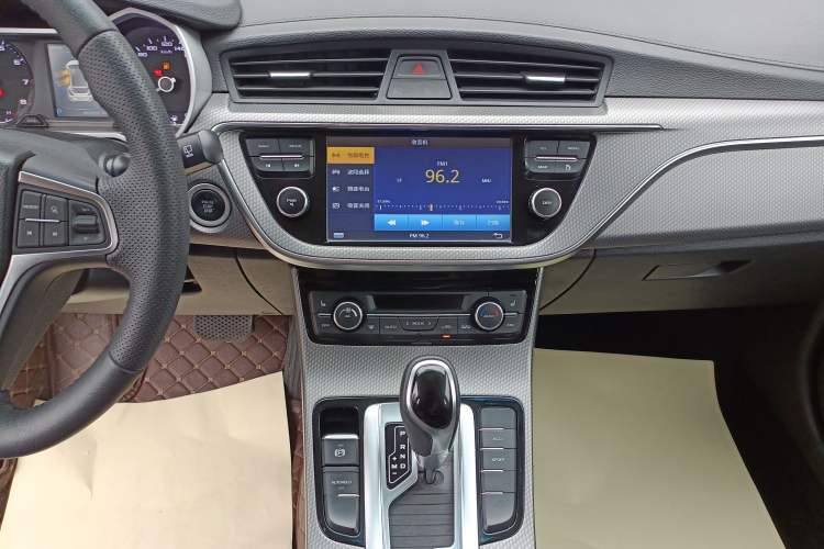 Used Geely Auto Emgrand GS 2016 Elegant Edition 1.3T Automatic ZhenShang Model