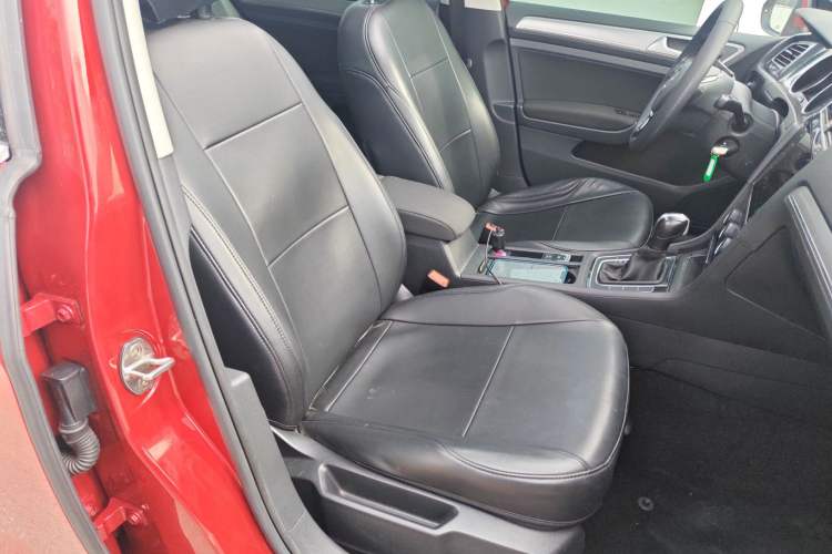 Used Volkswagen Golf 2020 200TSI DSG Comfortable and Ambitious Edition