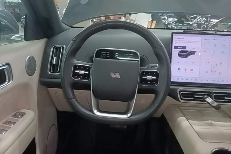 Used Li Auto L8 2024 Ultra Model
