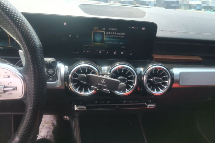 Used Mercedes-Benz GLB AMG 2022 AMG GLB 35 4MATIC Audio And AC Panel