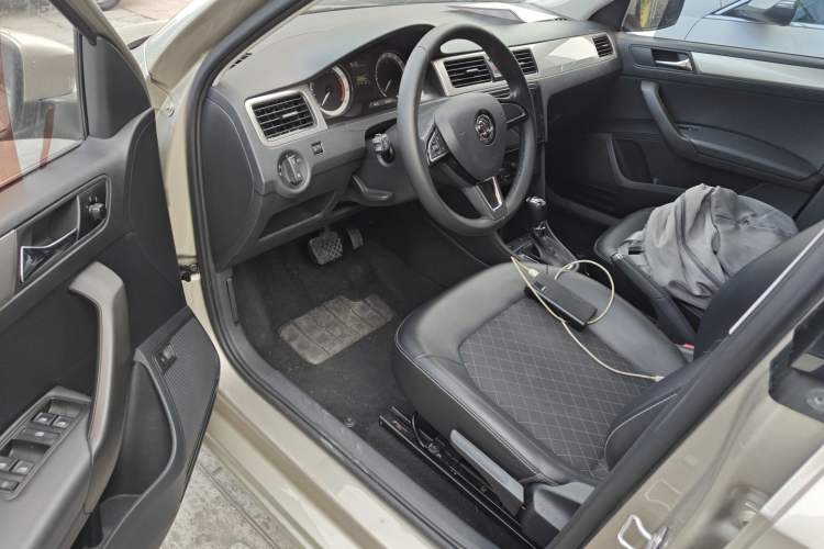 Used Skoda Rapid 2019 1.5L Automatic Comfort Edition China V Standard