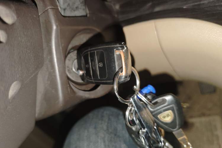 Used Baojun 730 2014 1.5L manual Comfort ESP version 7 seats