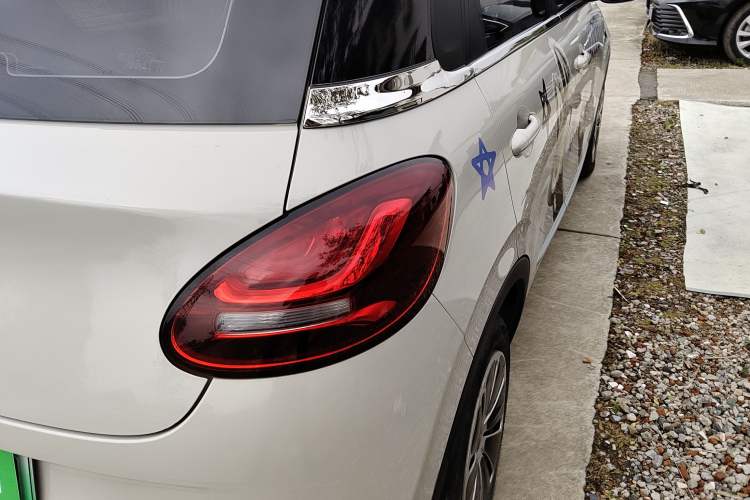 Used Wuling Bingo 2023 203km Light Edition Exterior 3