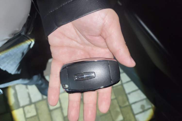 Used Lincoln MKC 2017 2.0T Two-Wheel Drive Deluxe Edition Vehicle Key